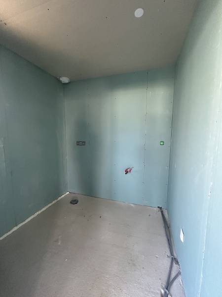 Passage de gaine PER dans une maison neuve à Béziers 